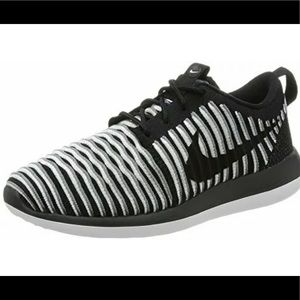 Nike Women’s Roshe Two Casual Sneakers